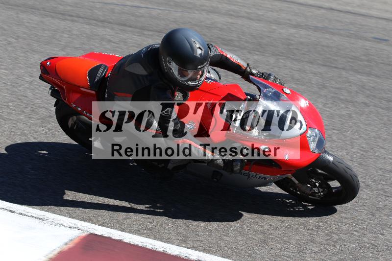 /Archiv-2025/48 25.08.2025 Cornu Master School ADR/gruen-vert/3